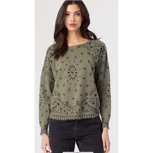 NEW J. SOCIETY bandana distressed crew sweater in fatigue